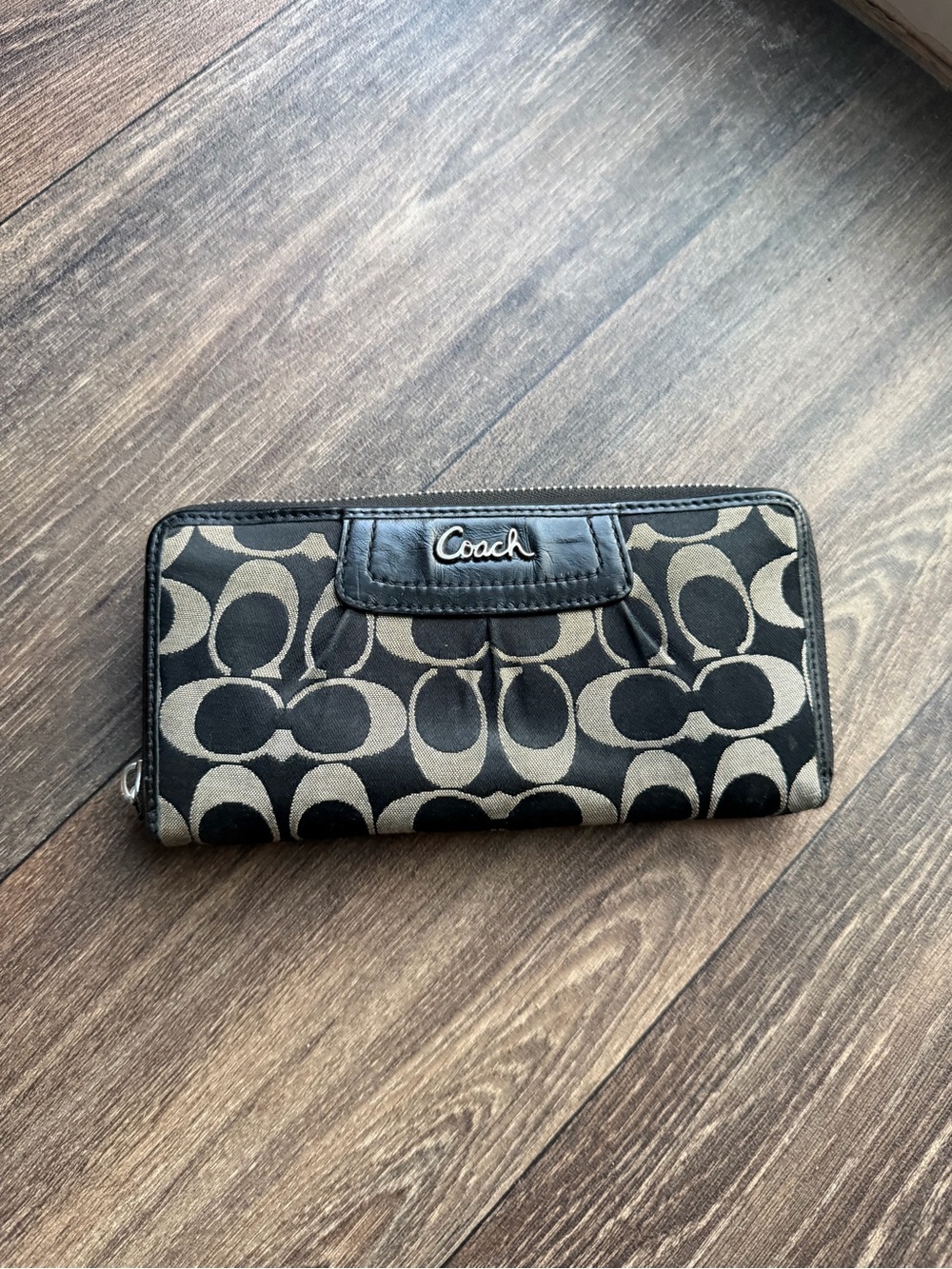 Coach Two-Tone Black and Khaki Signature Zip Wallet